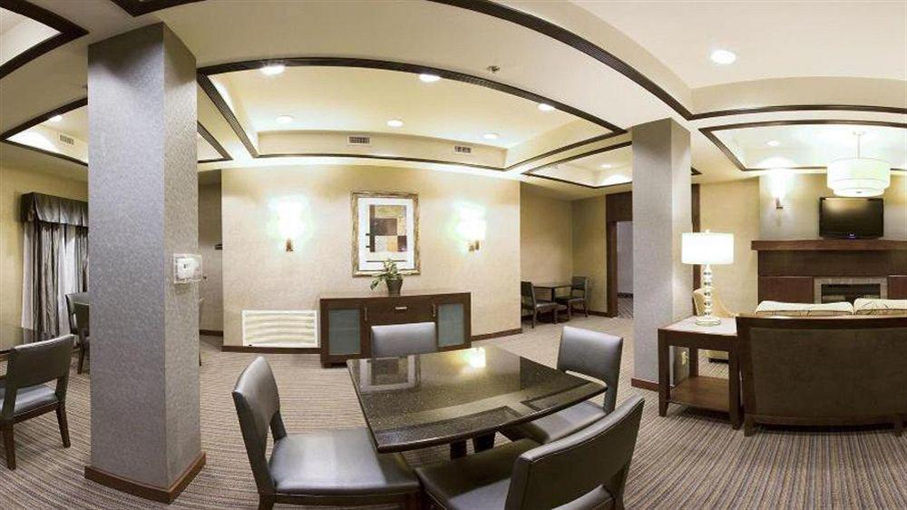 Holiday Inn Express Hotel & Suites Austell Powder Springs By Ihg מראה חיצוני תמונה