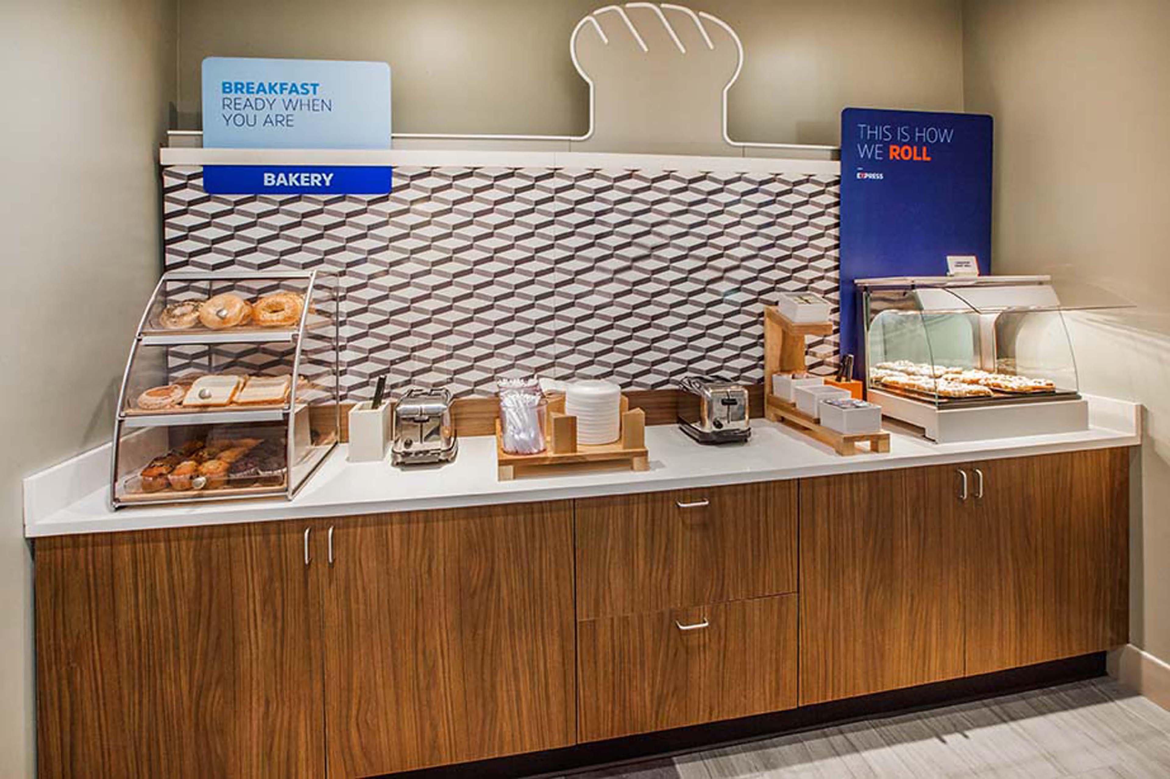 Holiday Inn Express Hotel & Suites Austell Powder Springs By Ihg מראה חיצוני תמונה